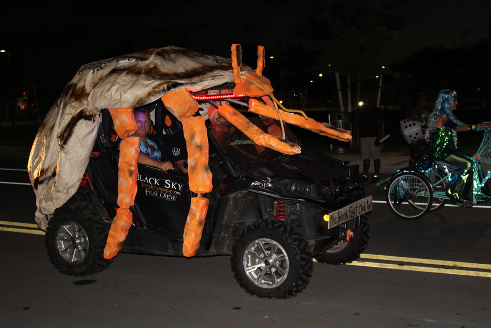 Fantasy Fest Parade 2018 photo - Duval Street, Key West